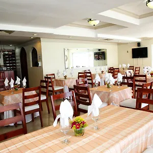 Hotel Jardines